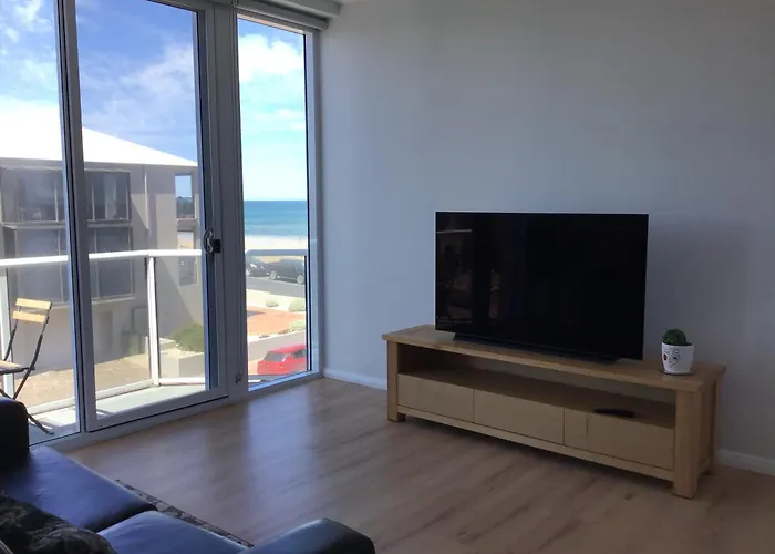 1 Bedroom Oceanview - Glenelg South